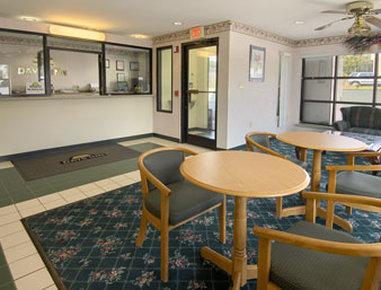 Brentwood Inn & Suites Suffolk Eksteriør billede