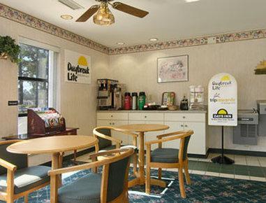 Brentwood Inn & Suites Suffolk Eksteriør billede
